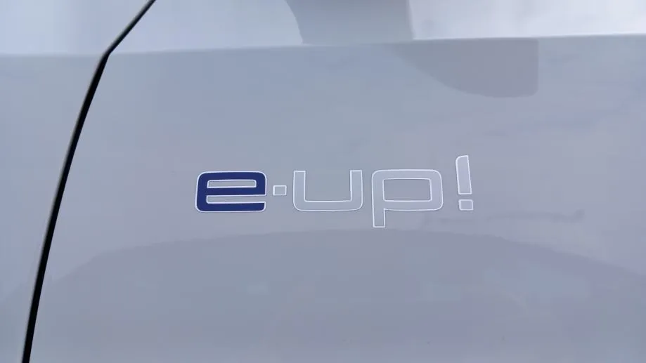 vw up! e-up! aut/gri.sj.+sta./aut.kl./tempo/park.s./ambi l/mfu/alu/reg - slika 22