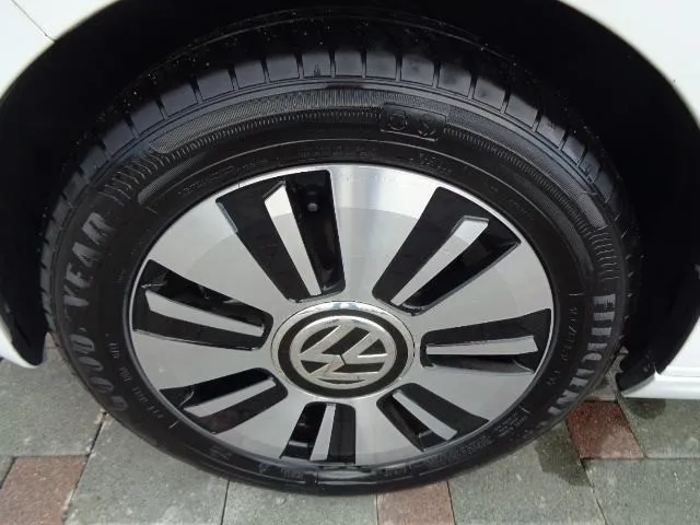 vw up! e-up! aut/gri.sj.+sta./aut.kl./tempo/park.s./ambi l/mfu/alu/reg - slika 24