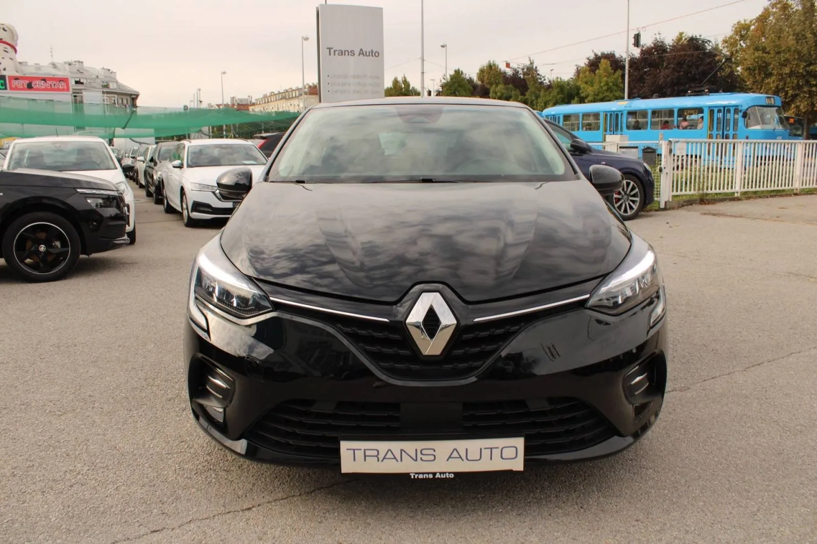 Renault Clio 1.6 E-Tech Hybrid AUTOMATIK - Zagreb