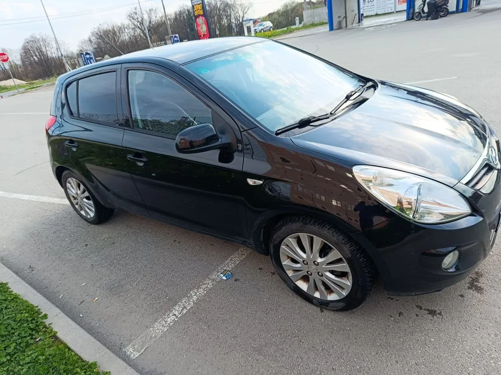hyundai i20, 2009.g., 1.6 crdi - slika 4