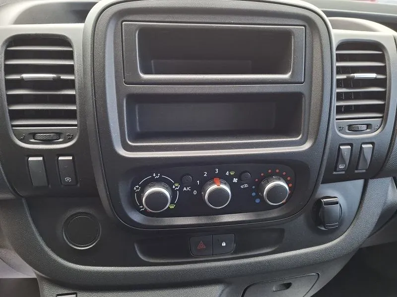 renault trafic 2.0 dci*120ks*l2*klima* - slika 13