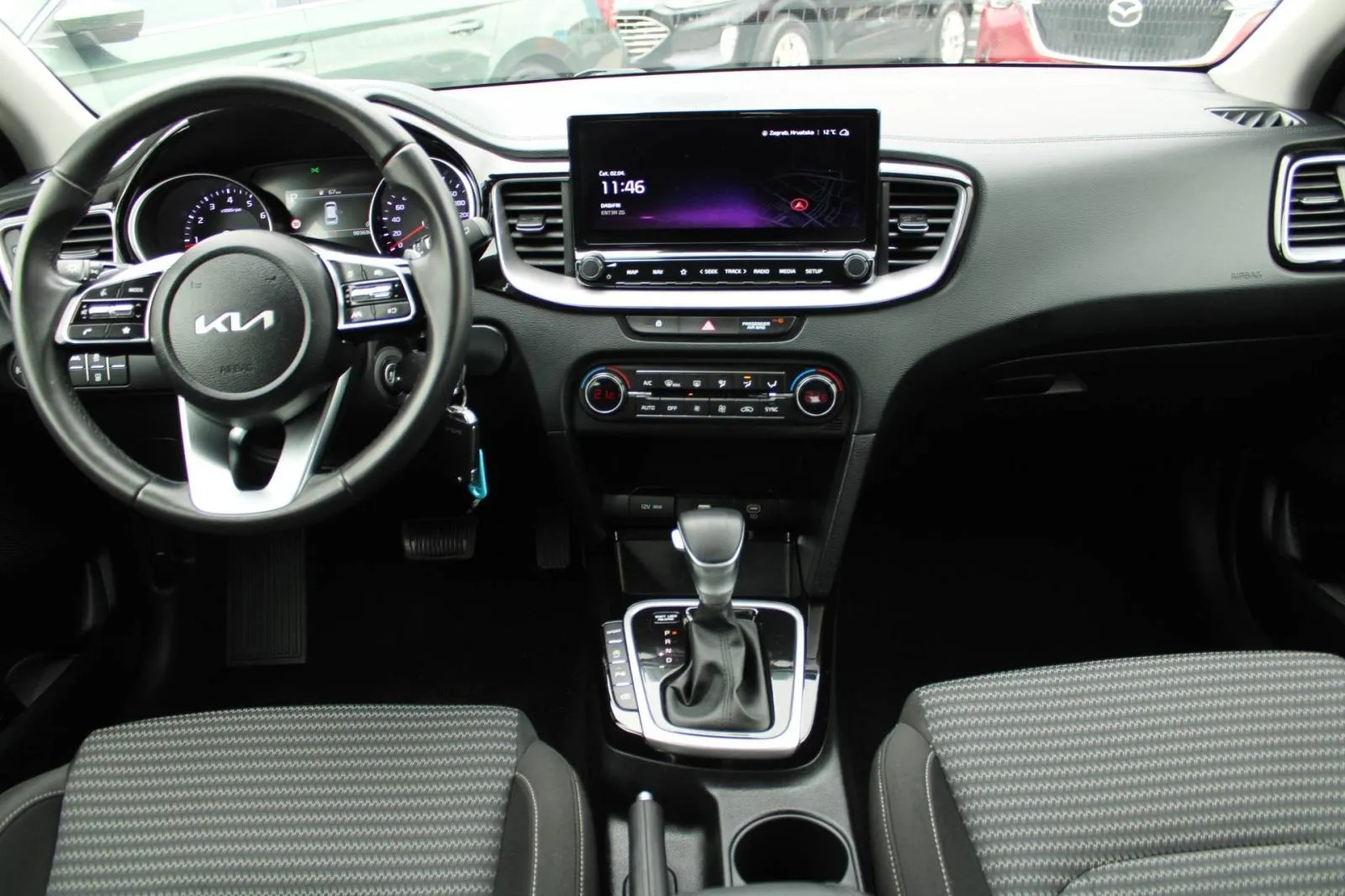 kia ceed sw 1.5 t-gdi automatik *navigacija, kamera* - slika 12