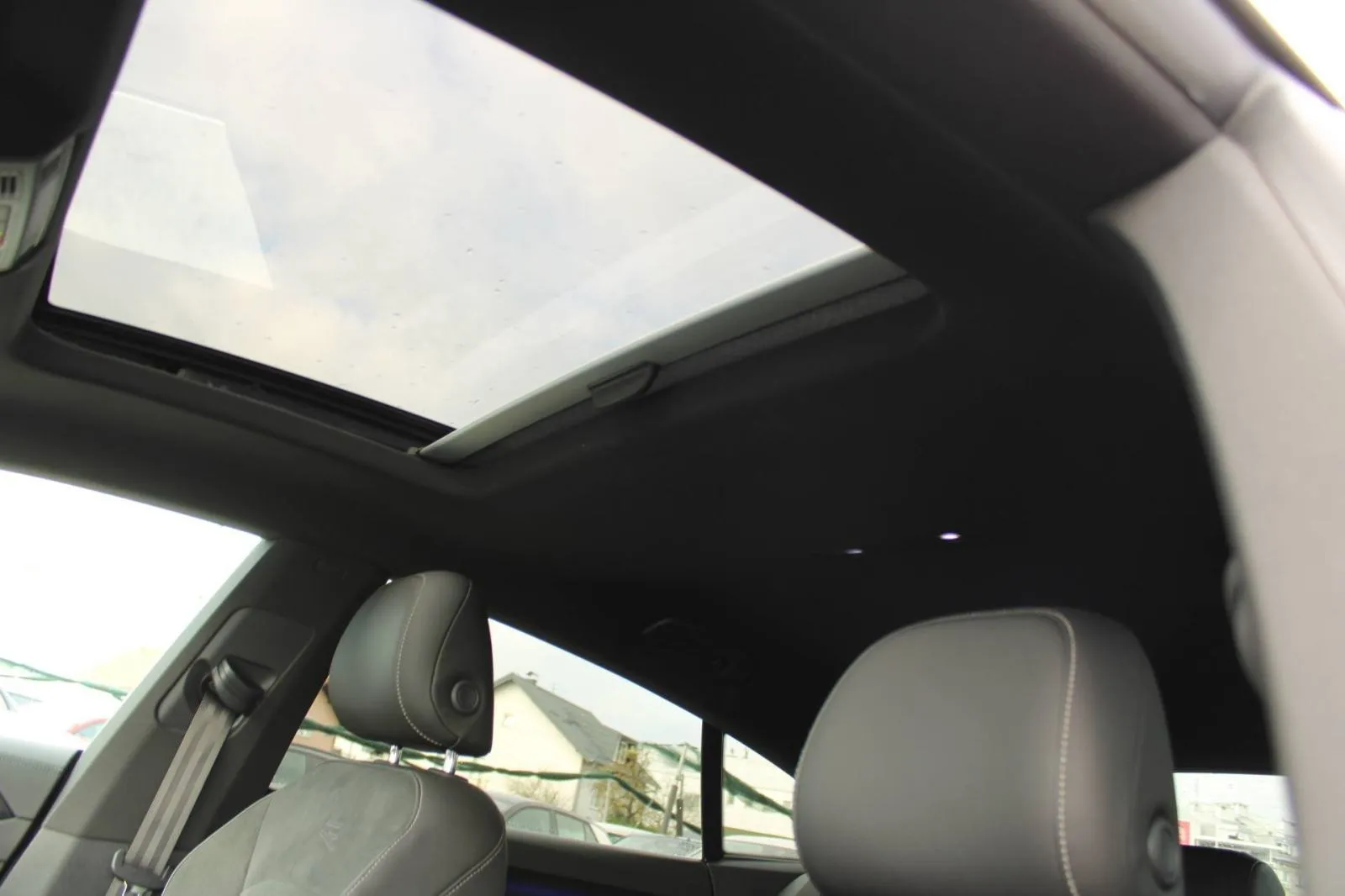 vw arteon 2.0 tdi dsg r-line *panorama, led, kamera, navigacija* - slika 16