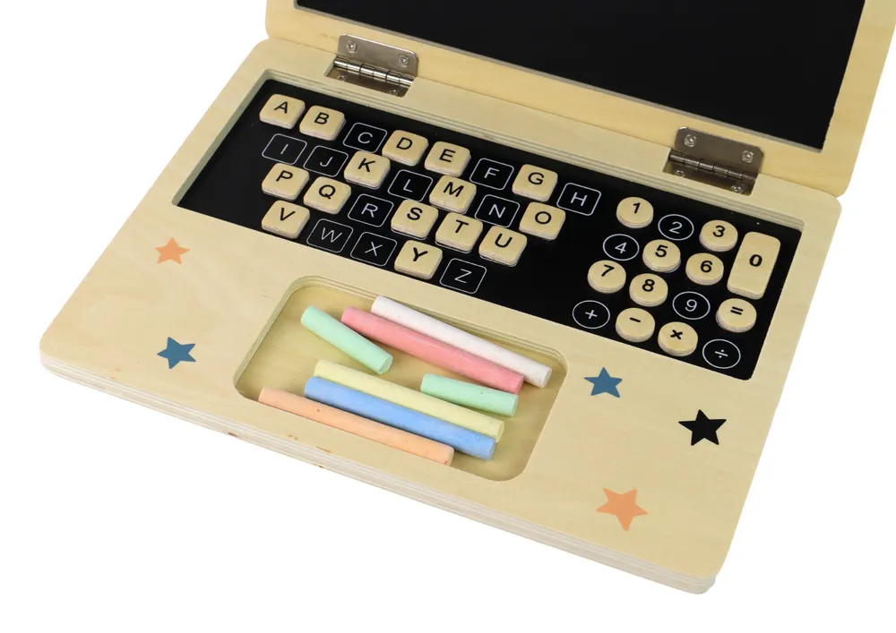 drveni laptop s brojevima i kredom - slika 4