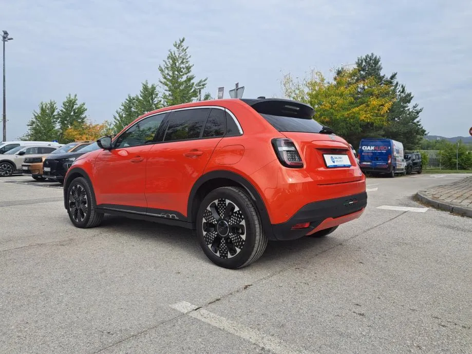 fiat 600 bev 54kwh - la prima automatik - slika 3