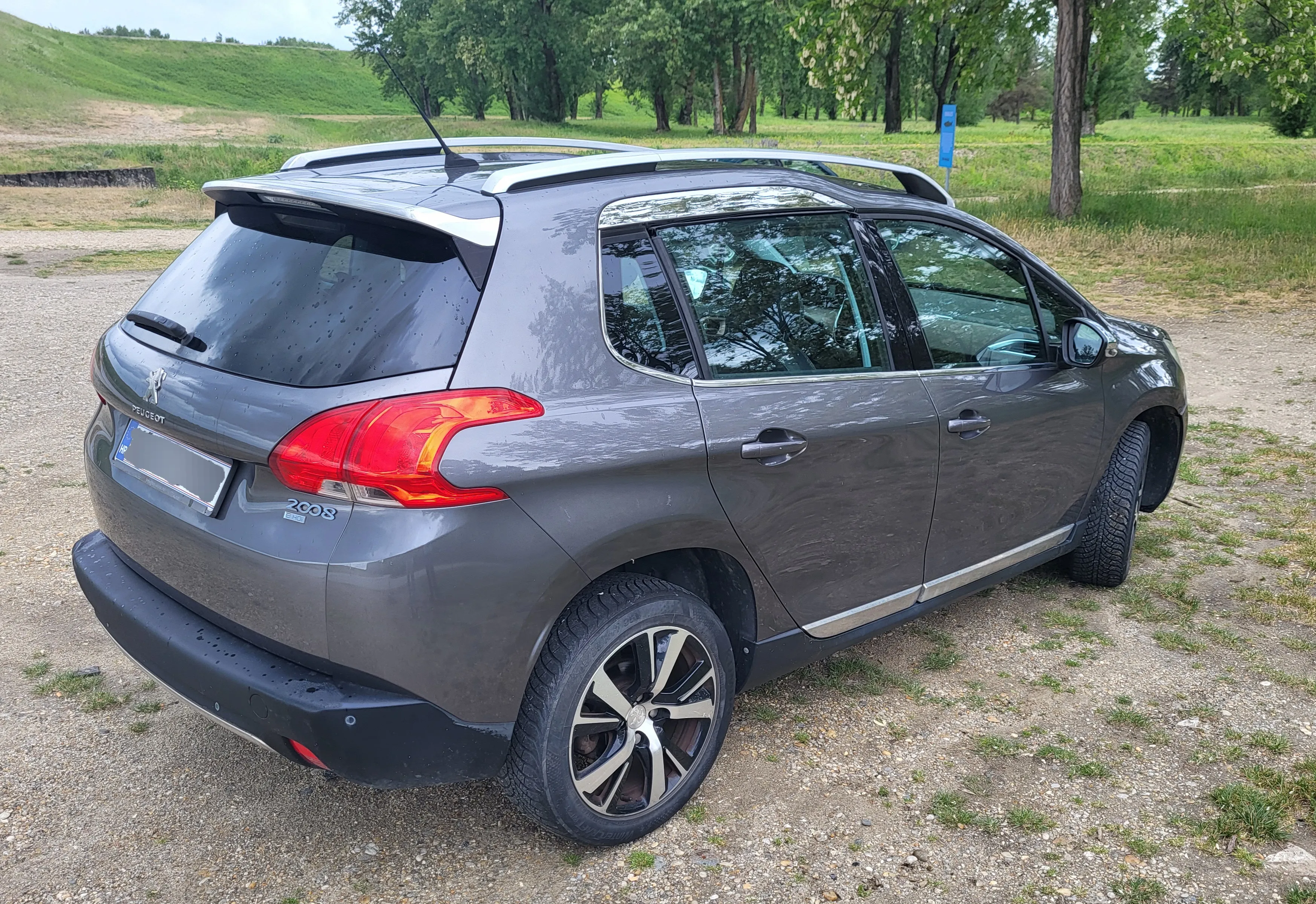 peugeot 2008, 1.6 e-hdi - slika 2