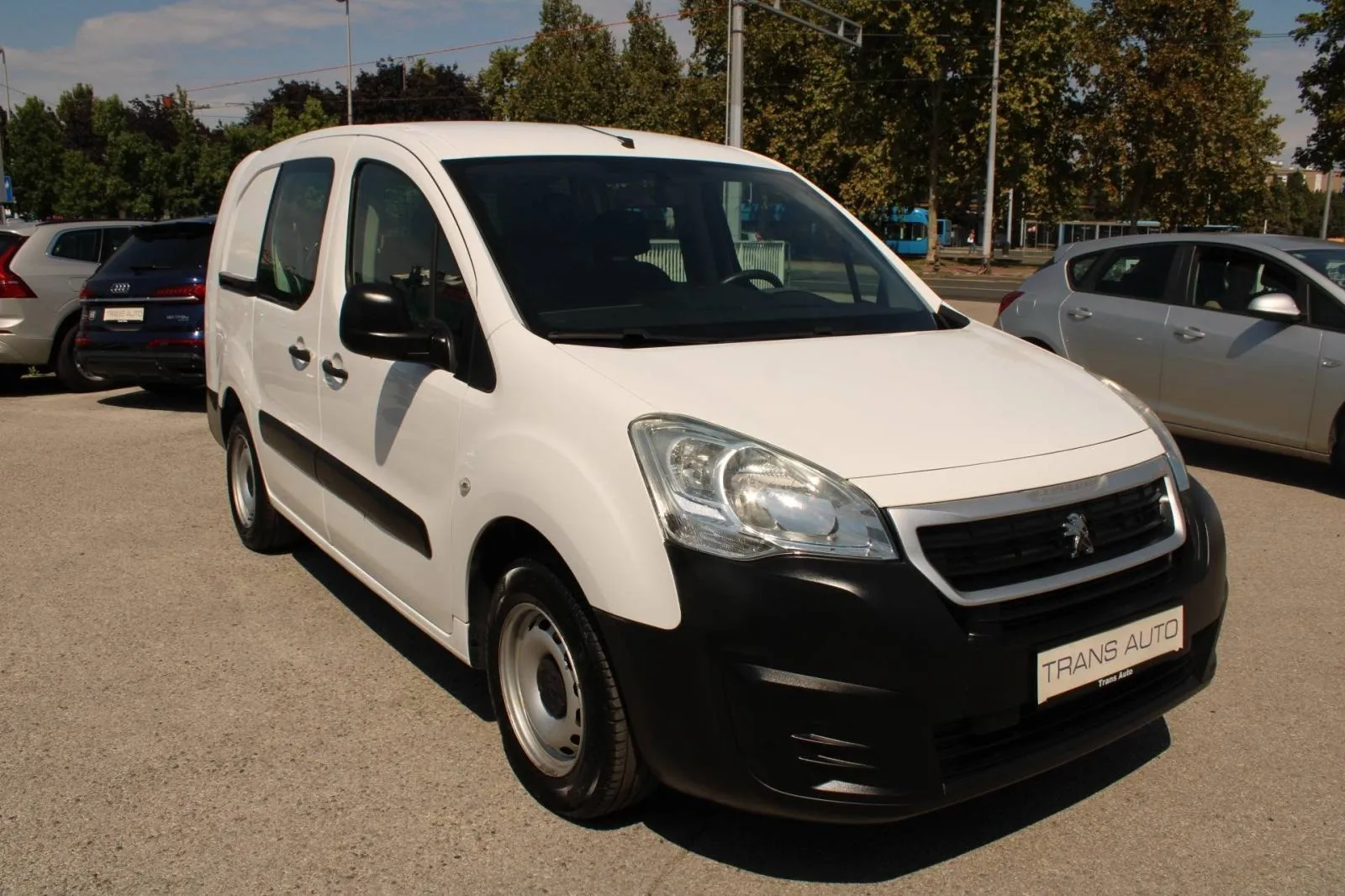 peugeot partner 1.6 hdi 100 produženi *klima* - 5 sjedala, 2017 god. - slika 3