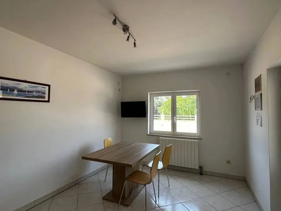 stan na prodaju - korčula - slika 10