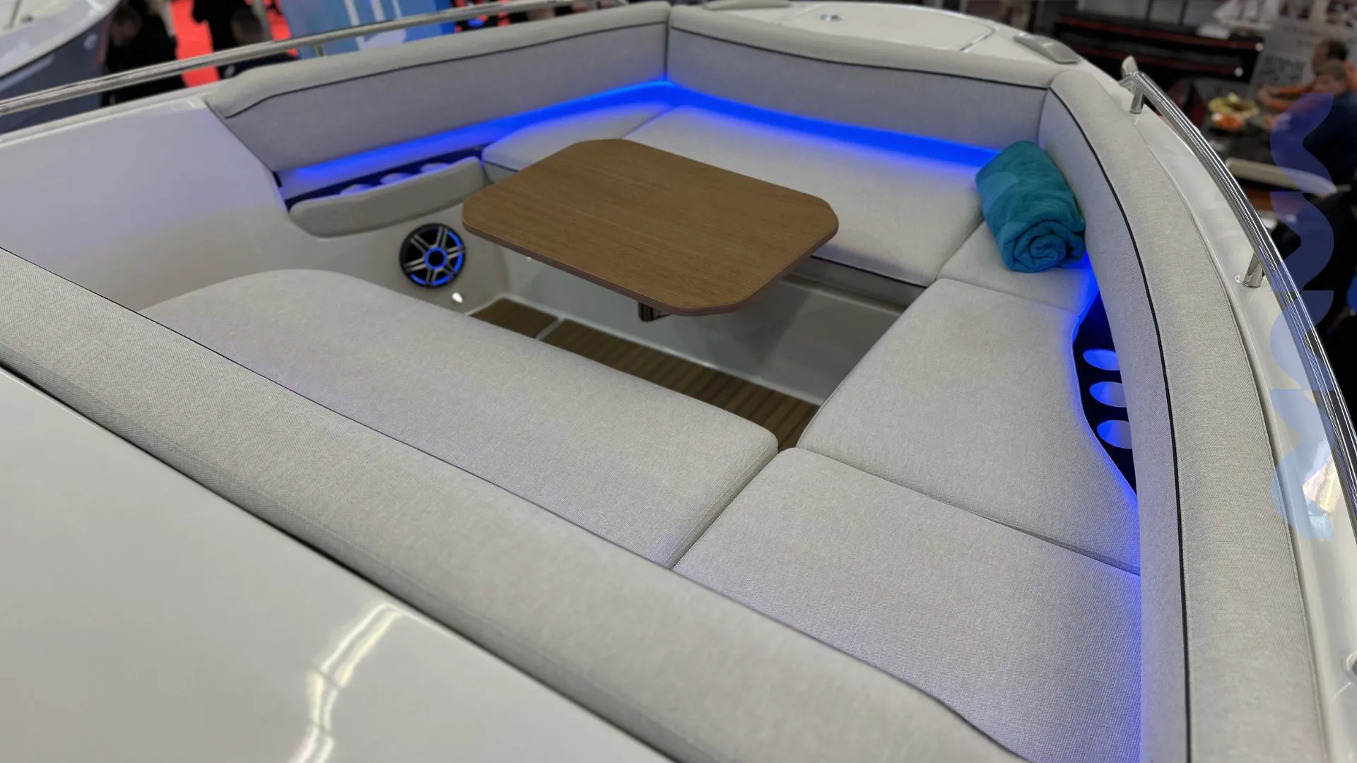 beneteau gran turismo 35 - dostupan odmah - slika 6