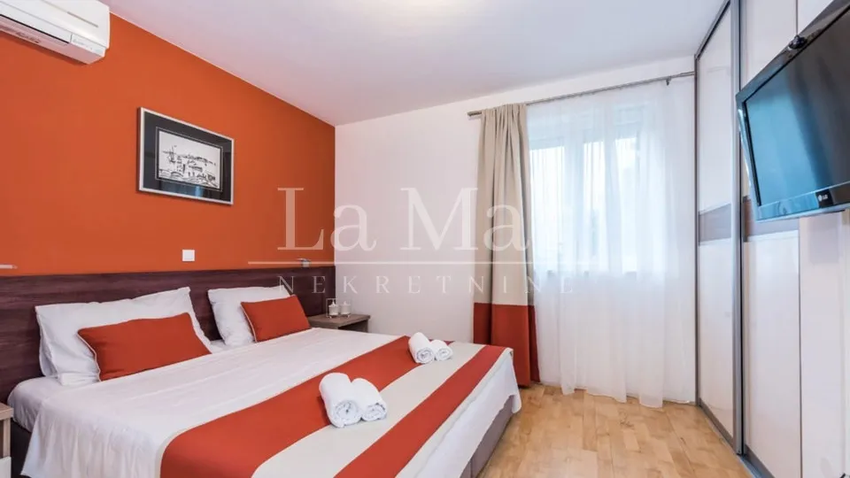 novalja- apartman prvi red do mora sa pripadajućim bazenom - 146.90m2 - slika 2