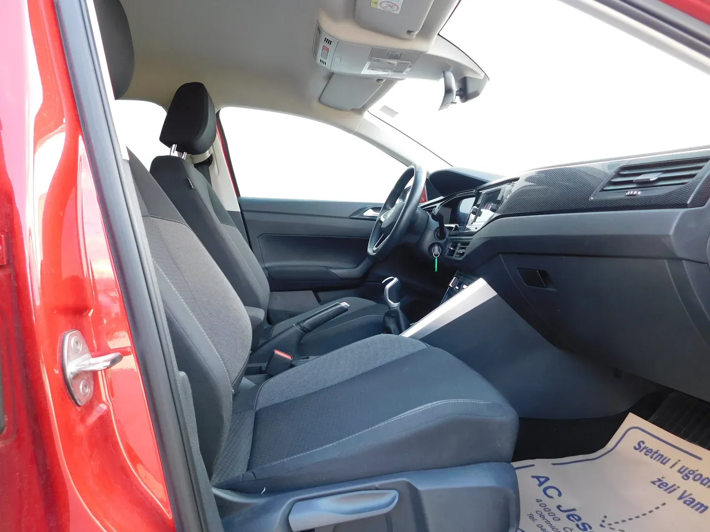 10804 volkswagen polo 1.0 tsi life - slika 12