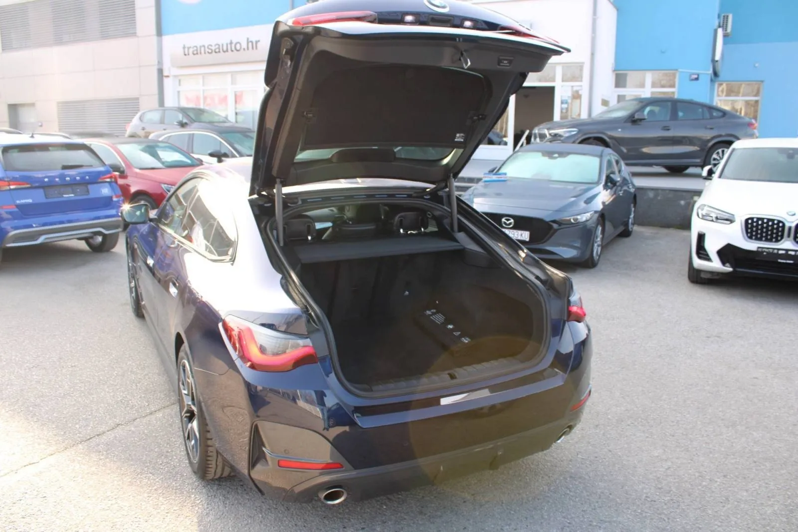 bmw serija 4 gran coupe 420i m-sport automatik *head-up, navigacija, k - slika 9