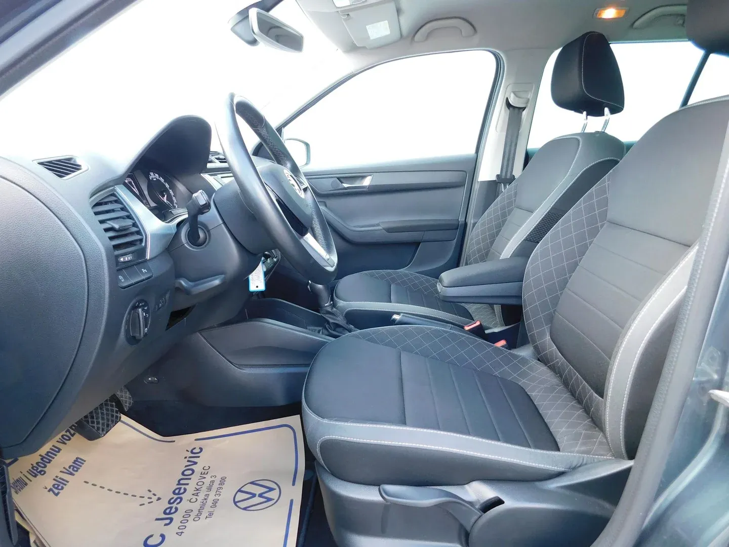 10943 škoda fabia combi ambition 1.0 tsi dsg - slika 8