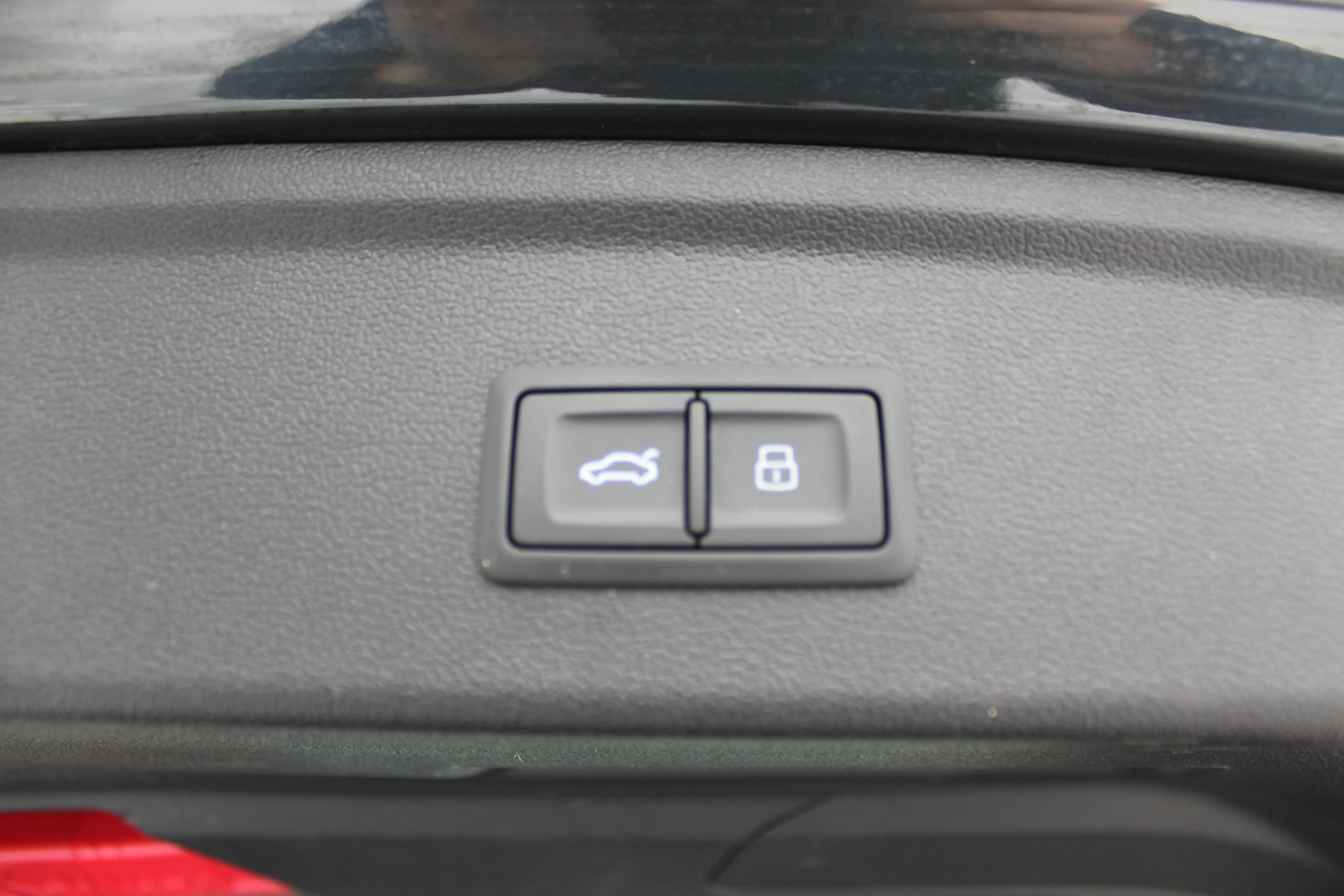 12976 audi a3 sb 30tdi s tr advanced - slika 14