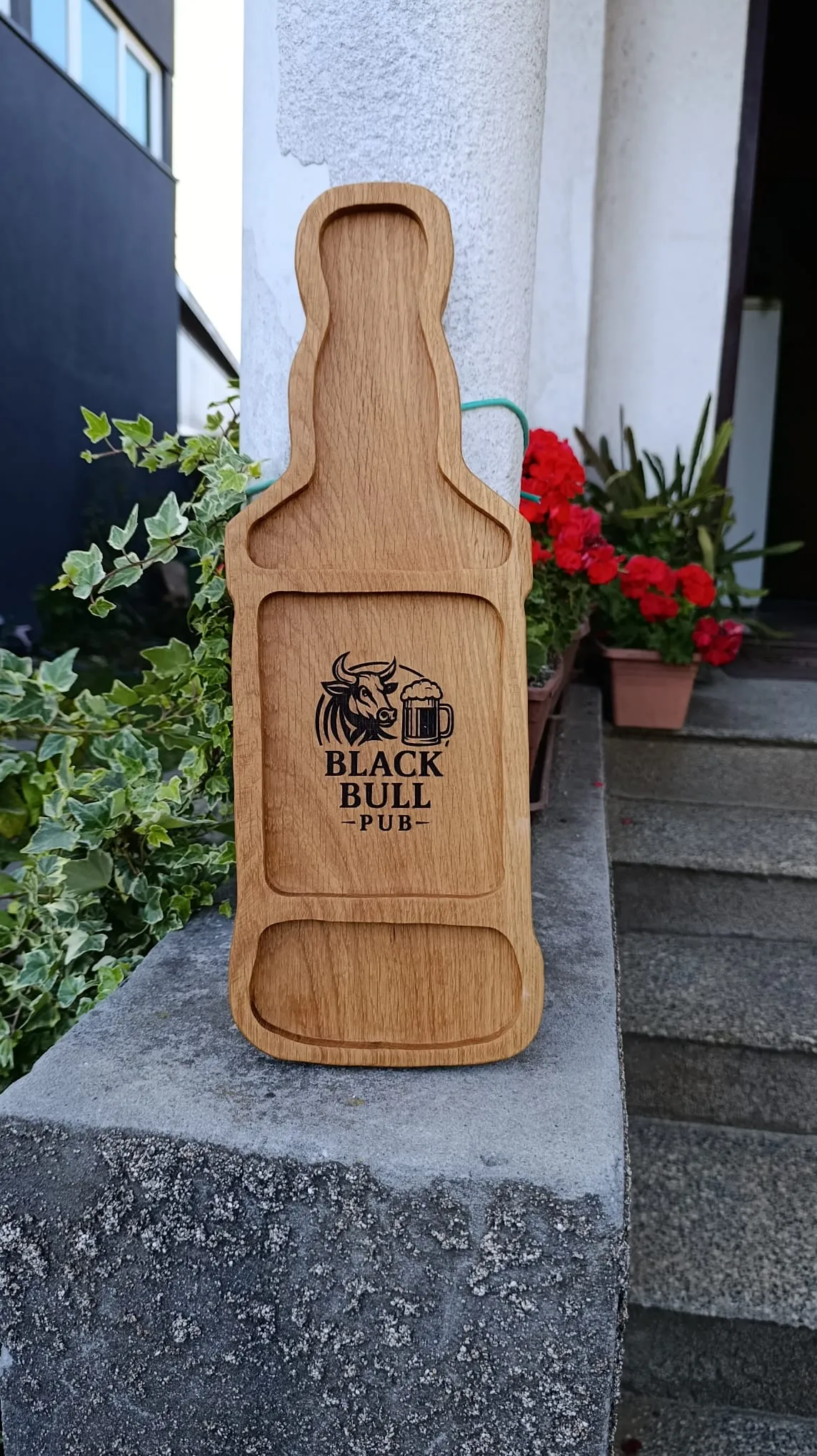 daska/pladanj za posluživanje hrane - flaša - slika 5