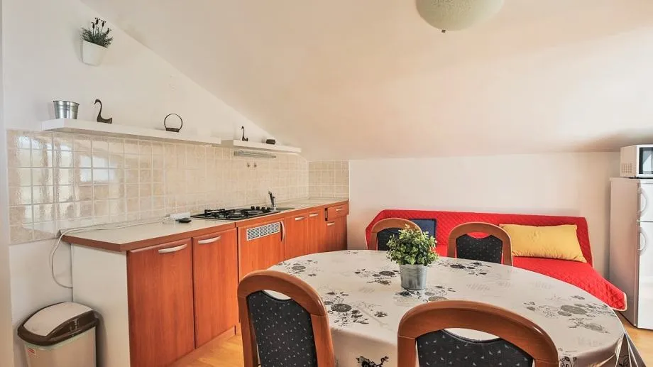 stan: novi vinodolski, 30,47 m2 jednoiposobni apartman, 100 m od mora - slika 5