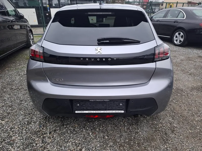 peugeot 208 1,2 puretech*style*100ks*klima*tempomat* - slika 5