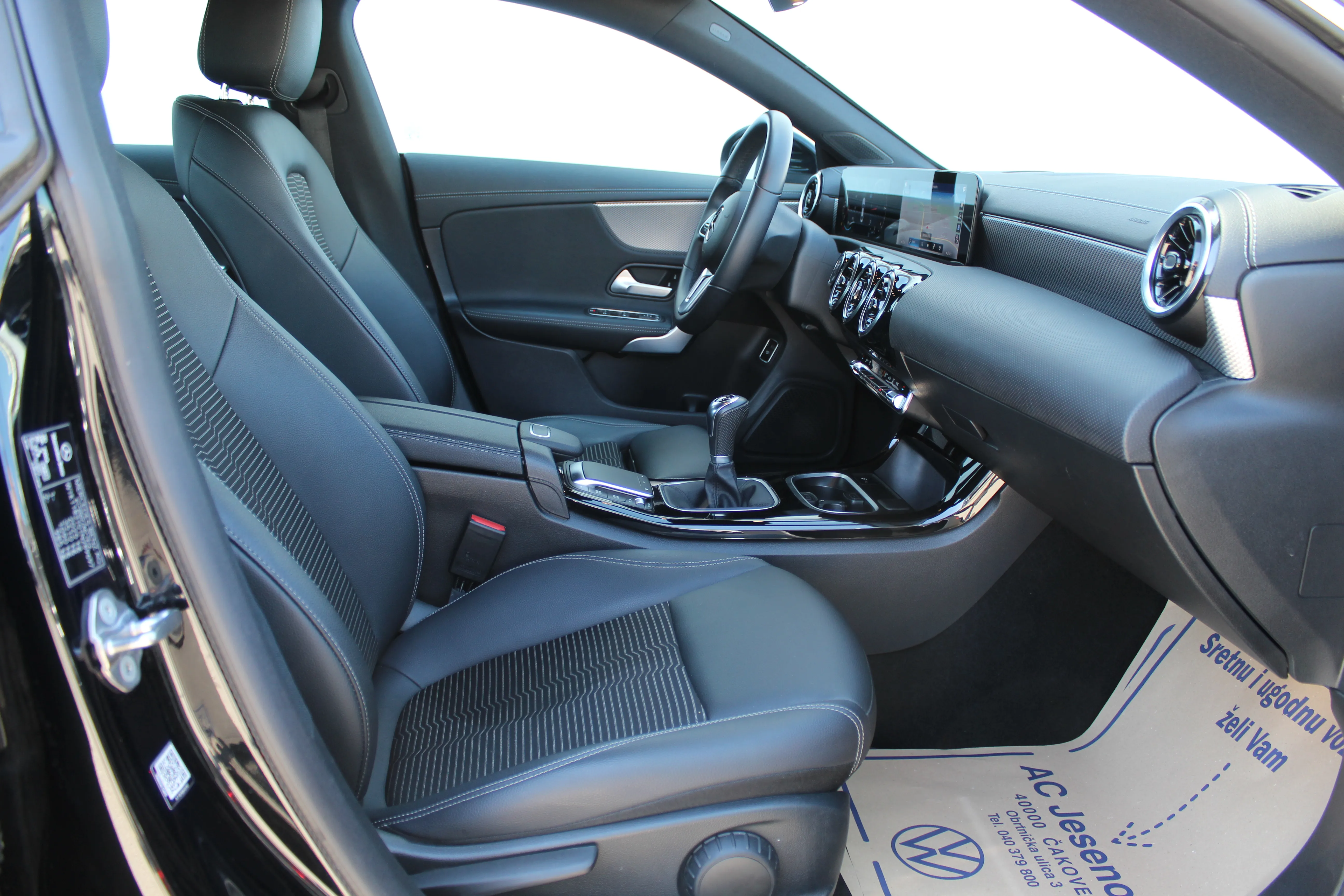 13221 mercedes-benz cla cla 180 d - slika 12