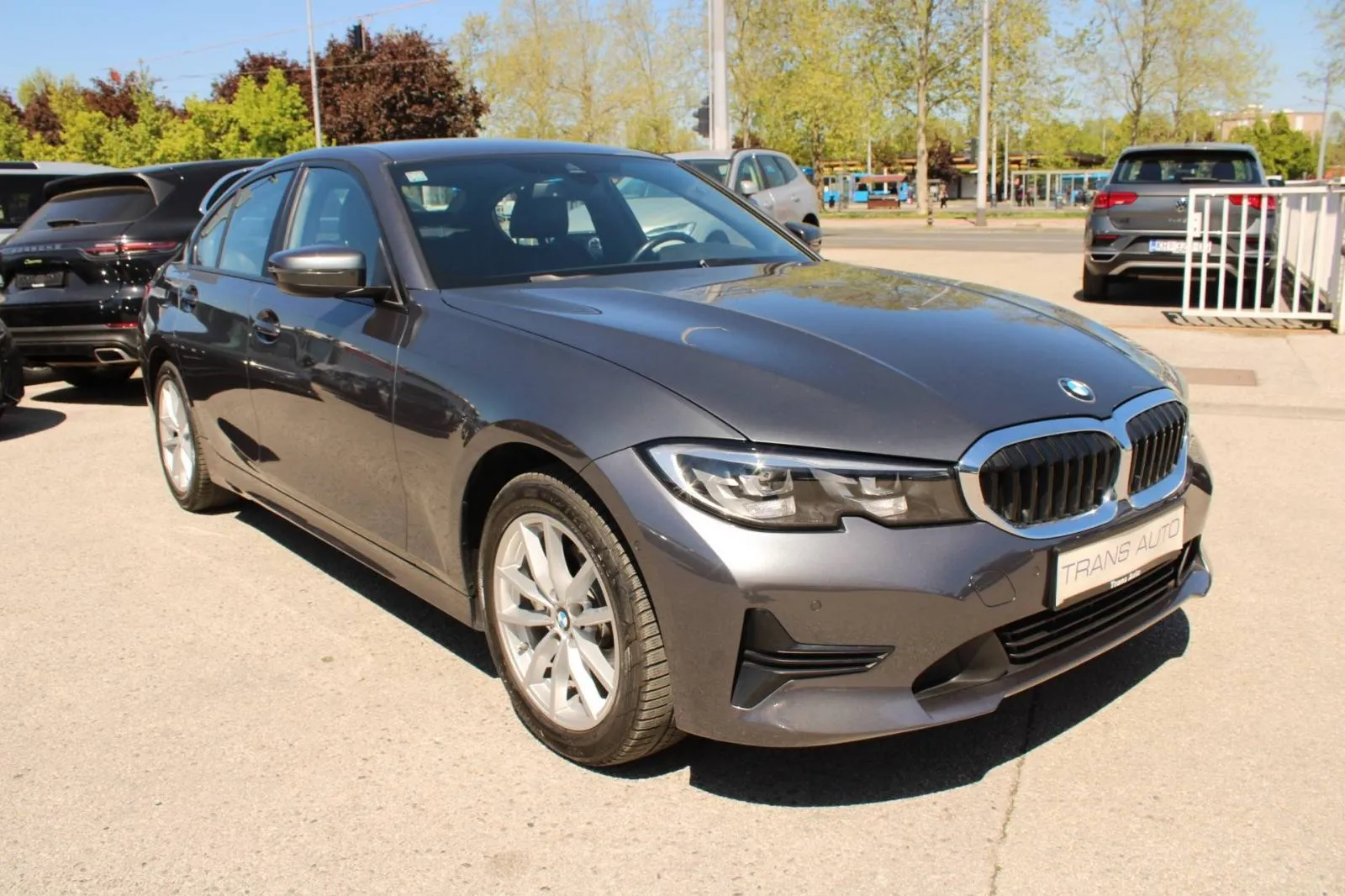 bmw serija 3 320d xdrive automatik *led, navigacija* - slika 3
