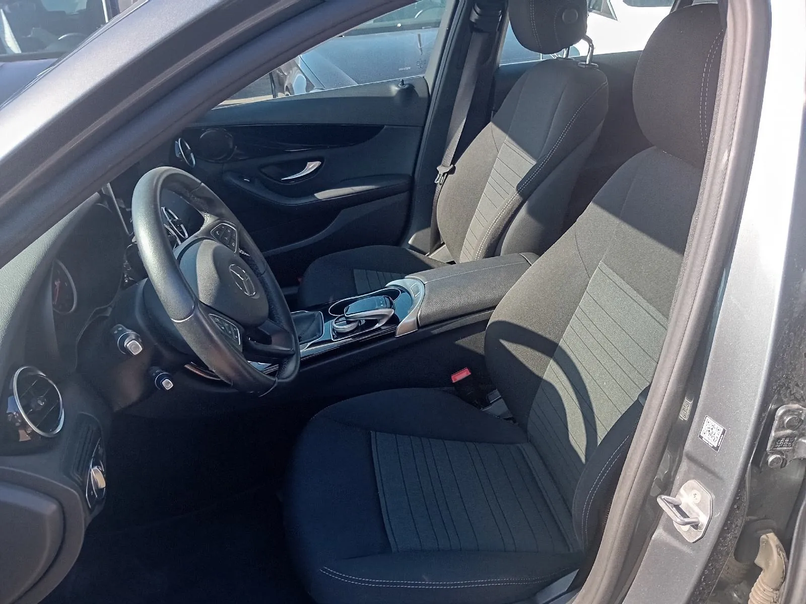 mercedes-benz c-klasa 200 d,do 2 godine jamstva,u sustavu pdv-a. - slika 7