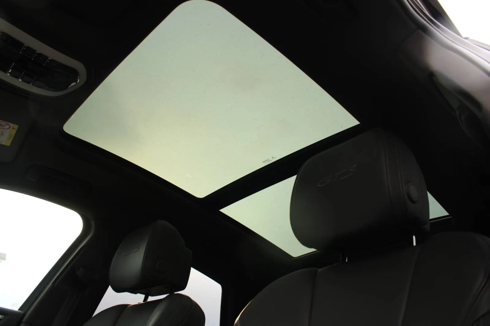 porsche macan gts 2.9 v6 *panorama, led, navigacija* - slika 19