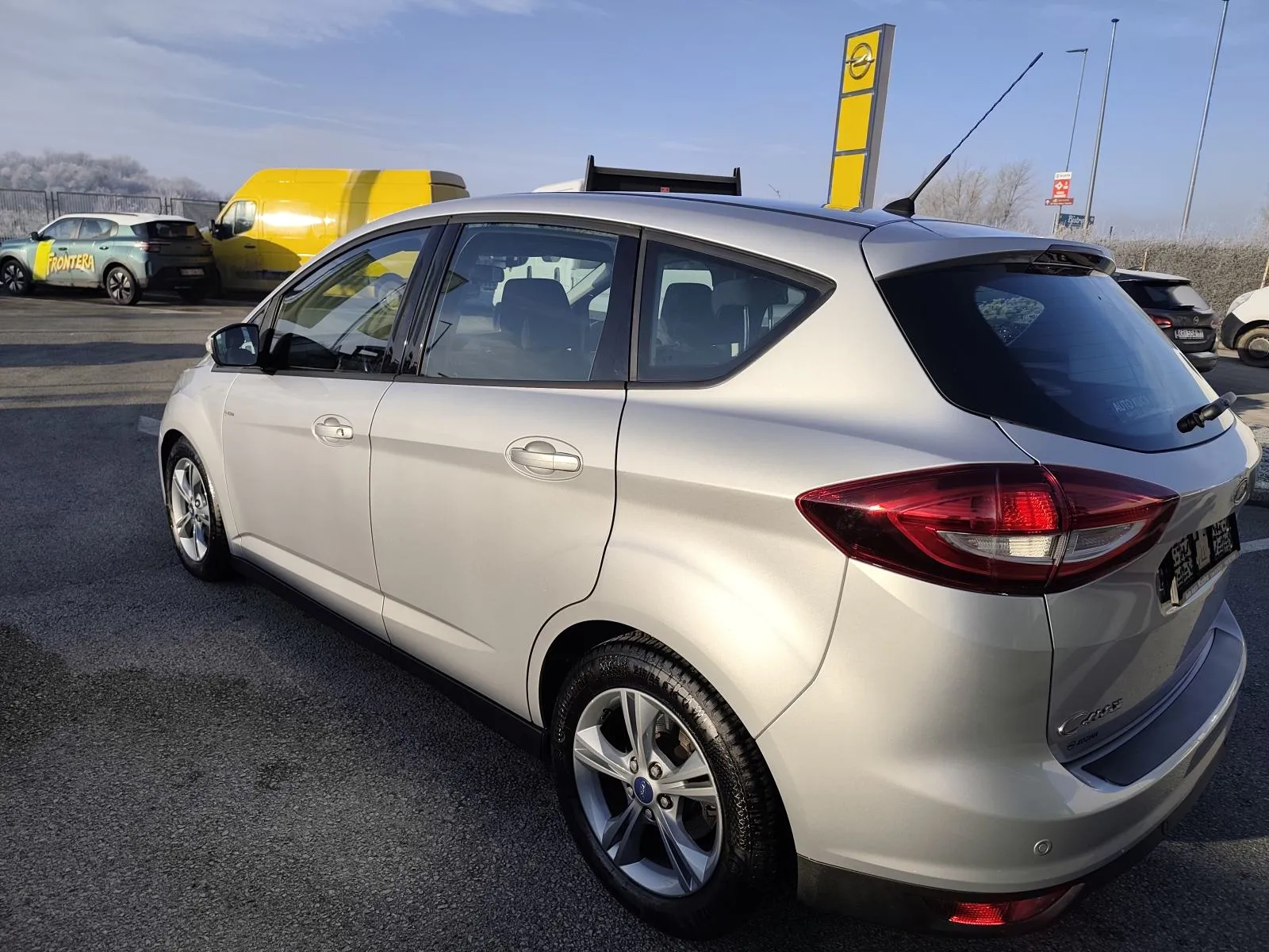 prodajemo ford c-max u odličnom stanju od prvog vlasnika - slika 4