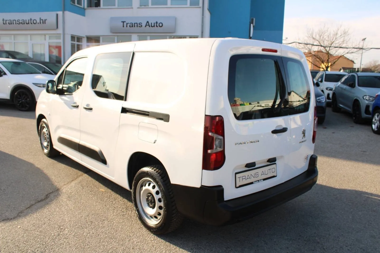 peugeot partner 1.5 hdi n1 - 5 sjedala, 2021 god. - slika 4