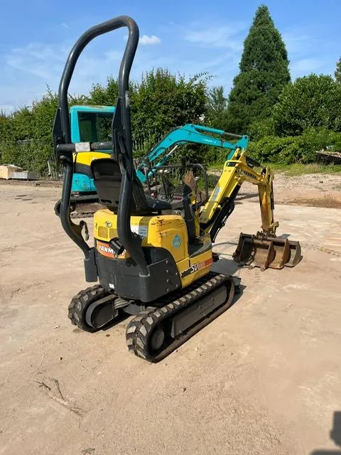 yanmar mini bager sv08 - slika 2