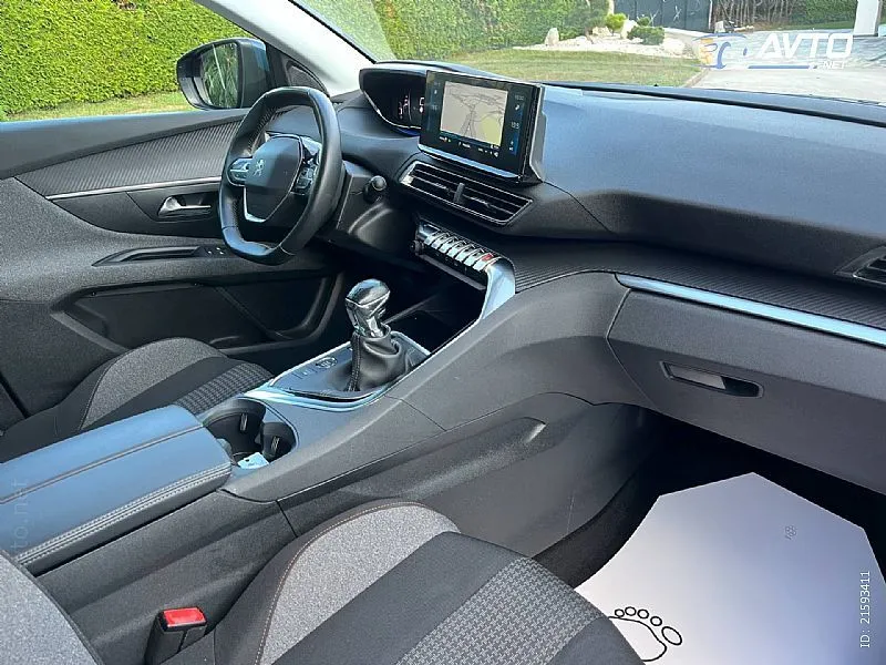 peugeot 3008 1.2 puretech 130-1 vl.-alu-navi-kam-led-odličan - slika 10