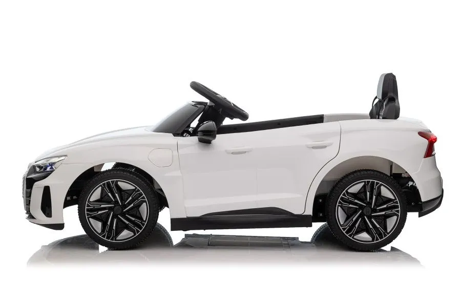 licencirani auto na akumulator audi e-tron gt 4 x 4- bijeli - slika 2