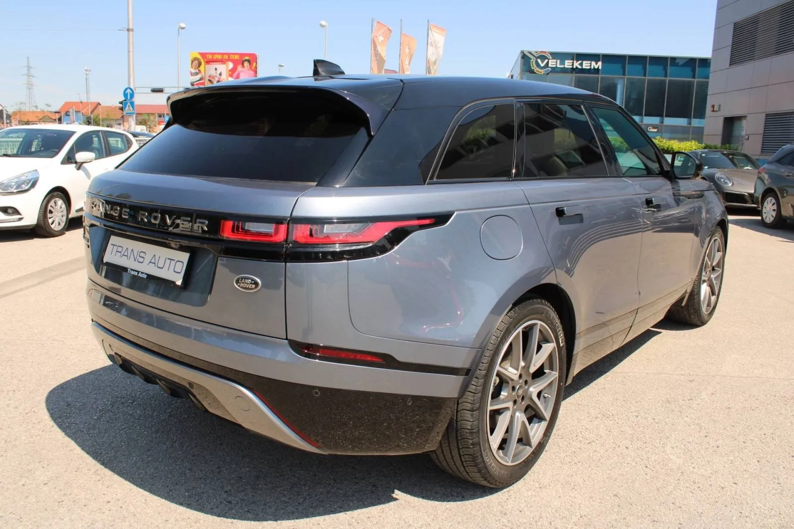 land rover range rover velar 2.0d 4wd r-dynamic - slika 5
