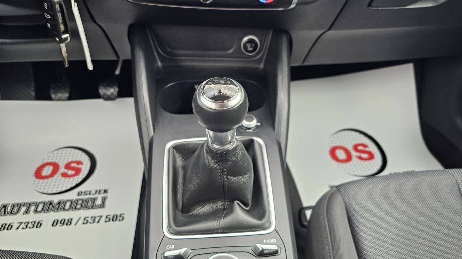audi q2 1,0 tfsi,climtronic,tempomat,pdc,alu,43000km,hr auto,reg.9/25 - slika 13