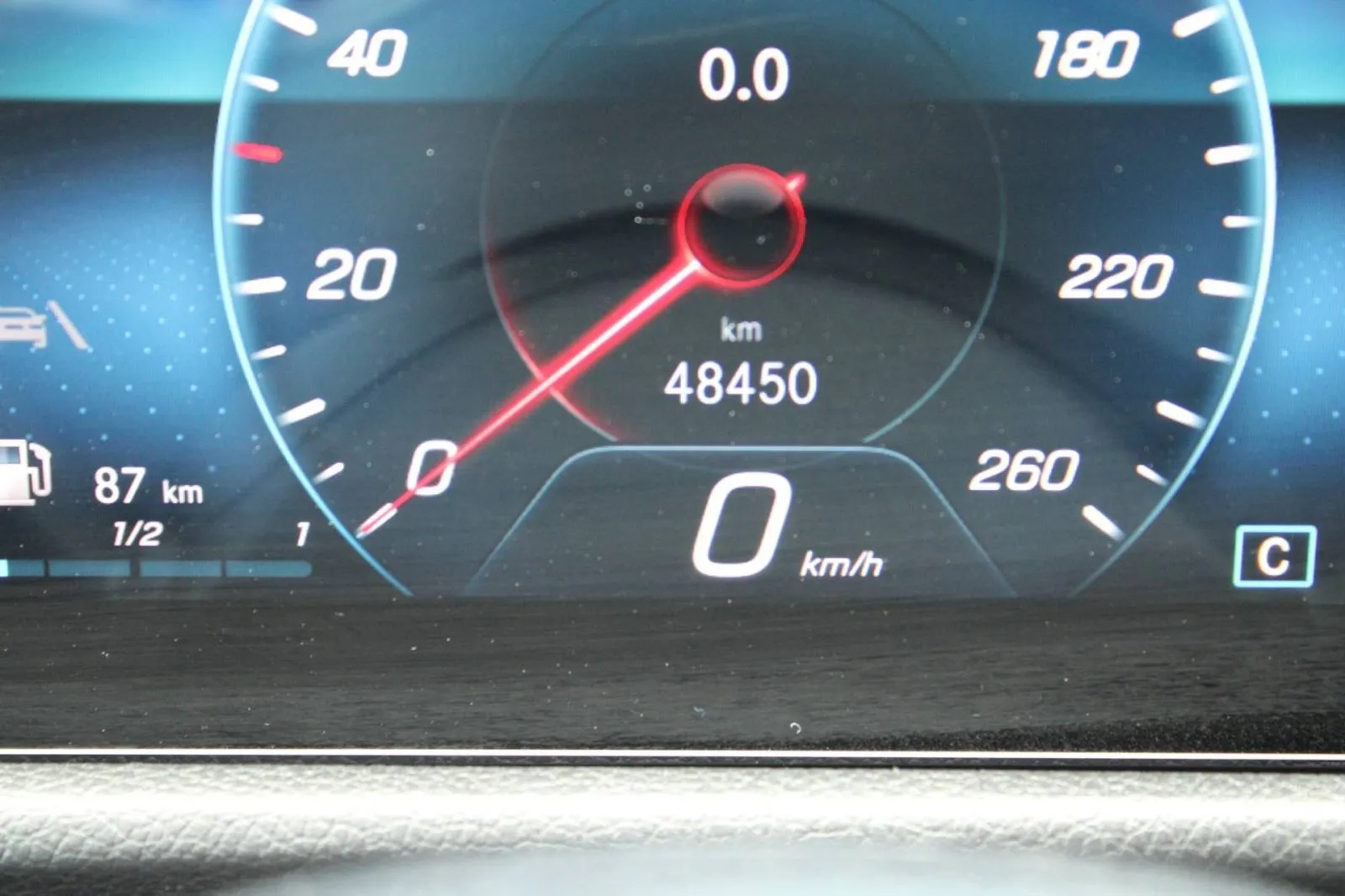 mercedes-benz klasa b 180d amg automatik *led, navigacija, kamera* - slika 20