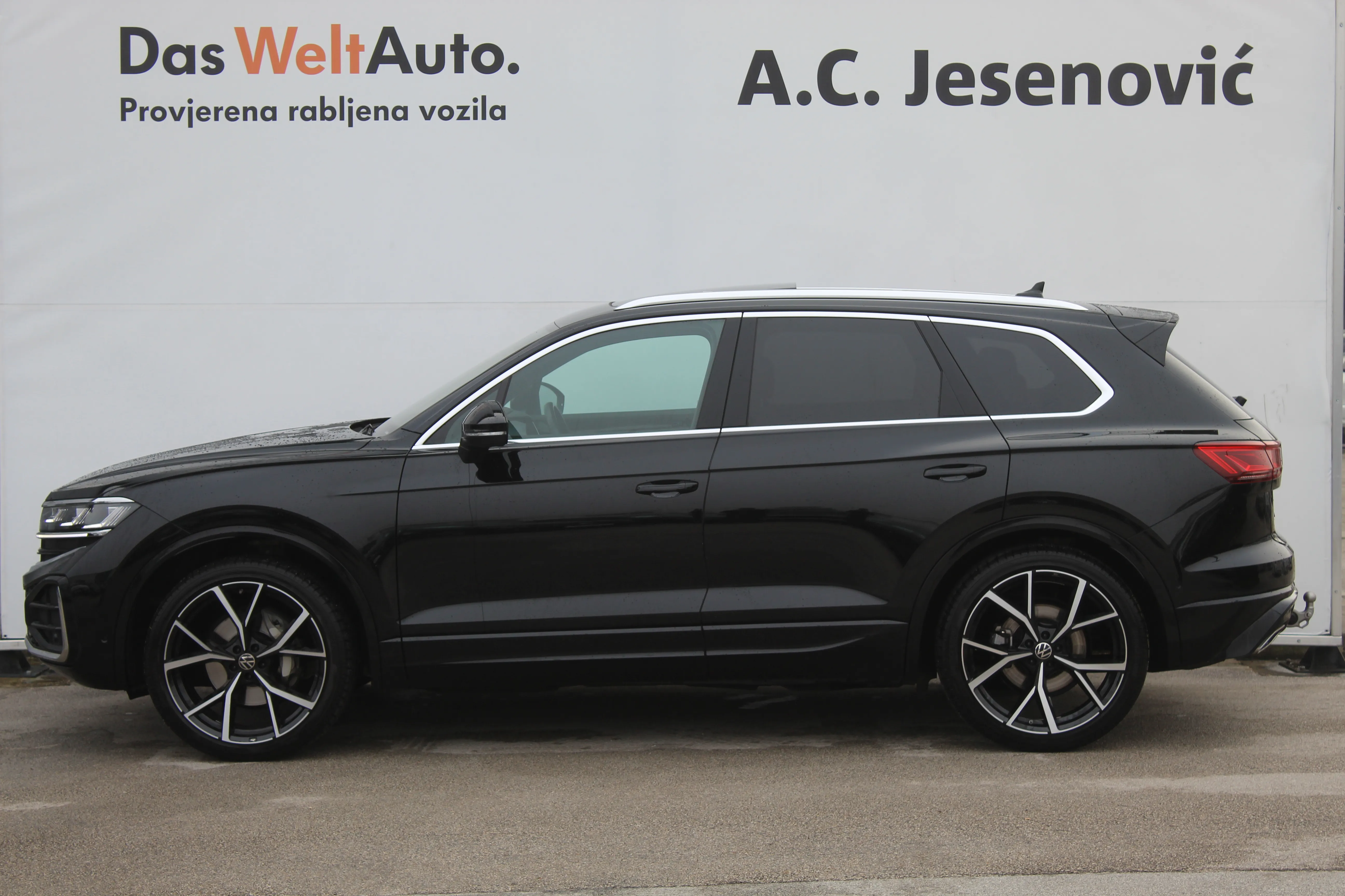 13071 volkswagen touareg pa 3.0 v6 tdi 4m r-line - slika 6