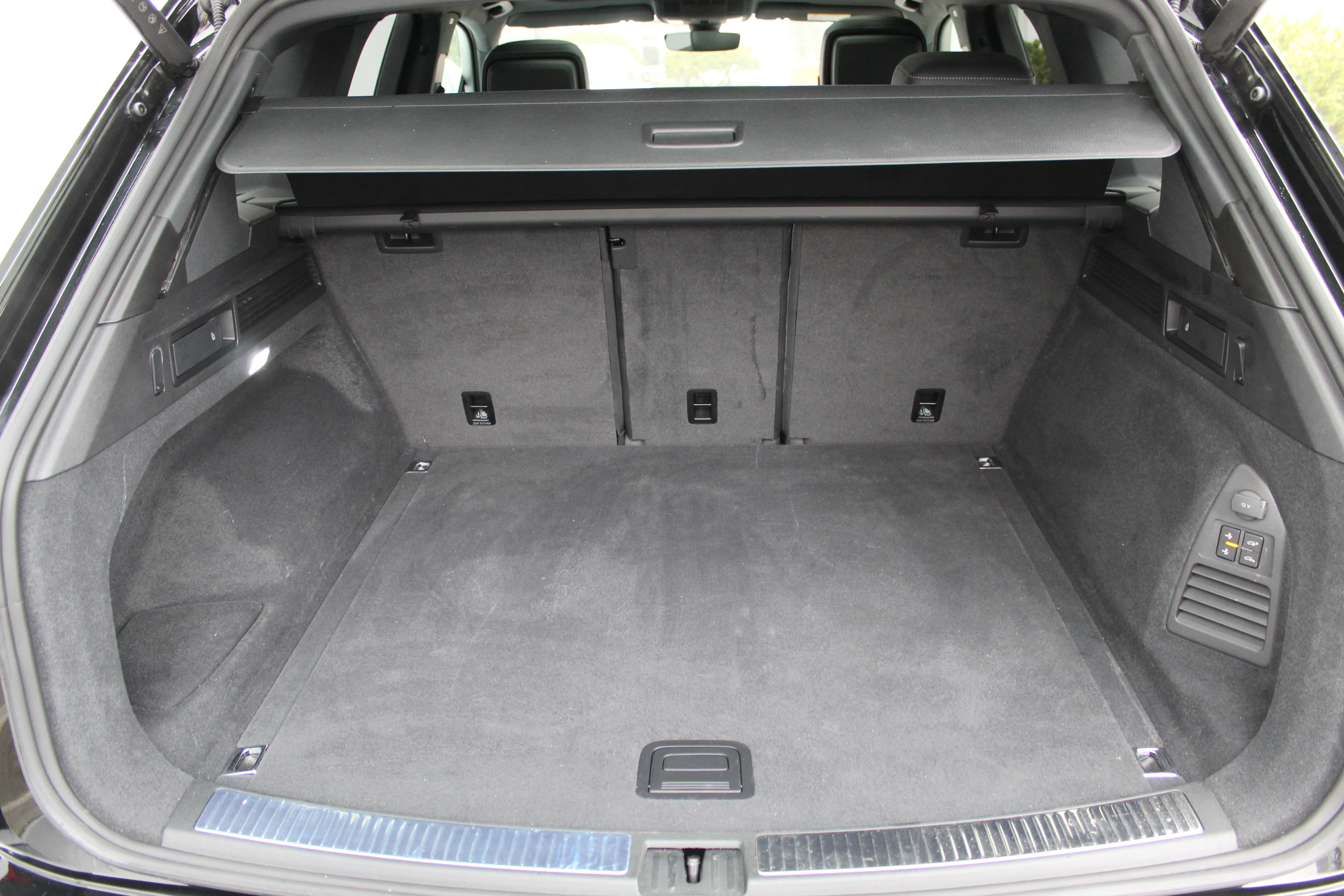13071 volkswagen touareg pa 3.0 v6 tdi 4m r-line - slika 16