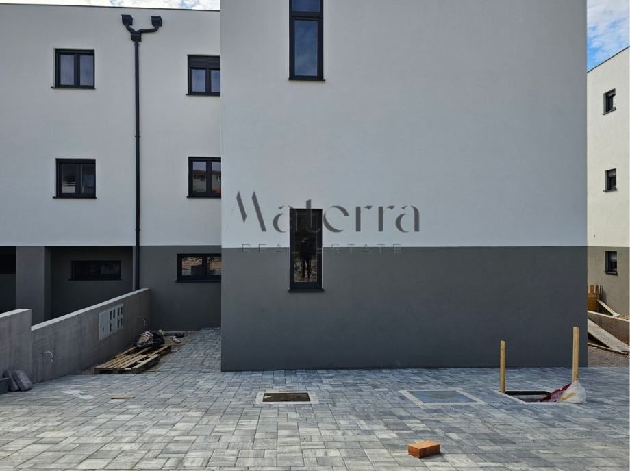 žaborić, stan 94m2, veliki vrt i terasa, 100m od plaže, novogradnja - slika 5