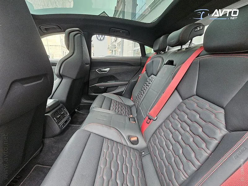 audi e-tron gt rs quattro 440kw masaža. b o. matrix - slika 11