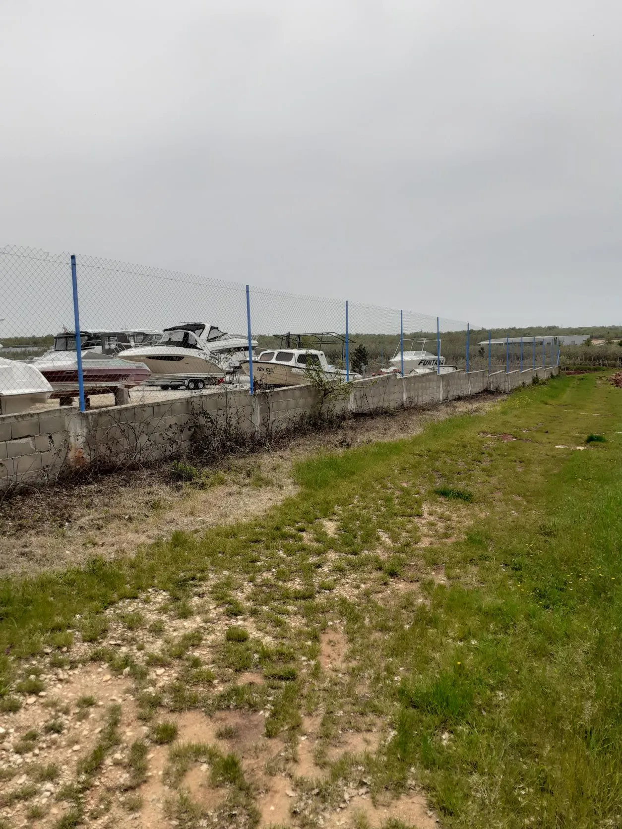 Zemljište Višnjan, u blizini Poslovne zone Milanezi