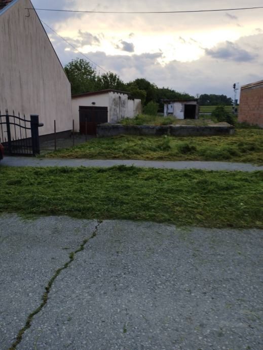 gradjevinsko zemljište, bosutsko, 296 m2 - slika 2
