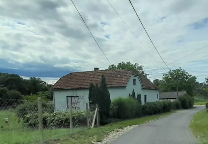 građevinsko zemljište s kućom za rušenje ili rekonstrukciju – marof - slika 4