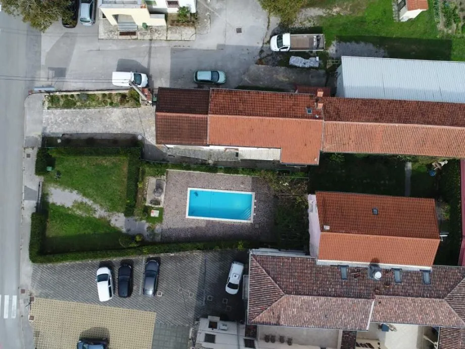 motovun okolica-predivna kamena vila sa bazenom na prodaji (prodaja) - slika 17