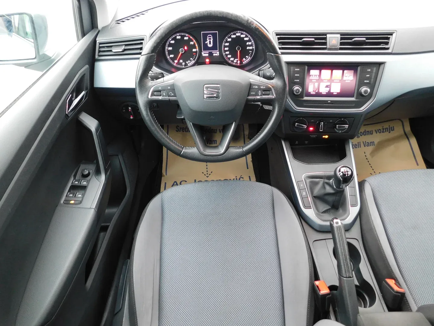 12606 seat arona 1.0 tsi 70kw style plus - slika 10