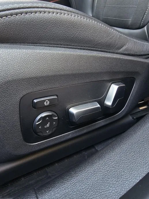 bmw g20 320d sportline, laser, head-up - slika 12