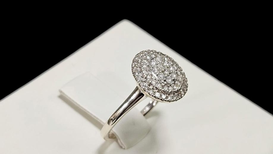 zlatni prsten 9k 2,19g s dijamantima 0,25ct/ r1, rate - slika 2