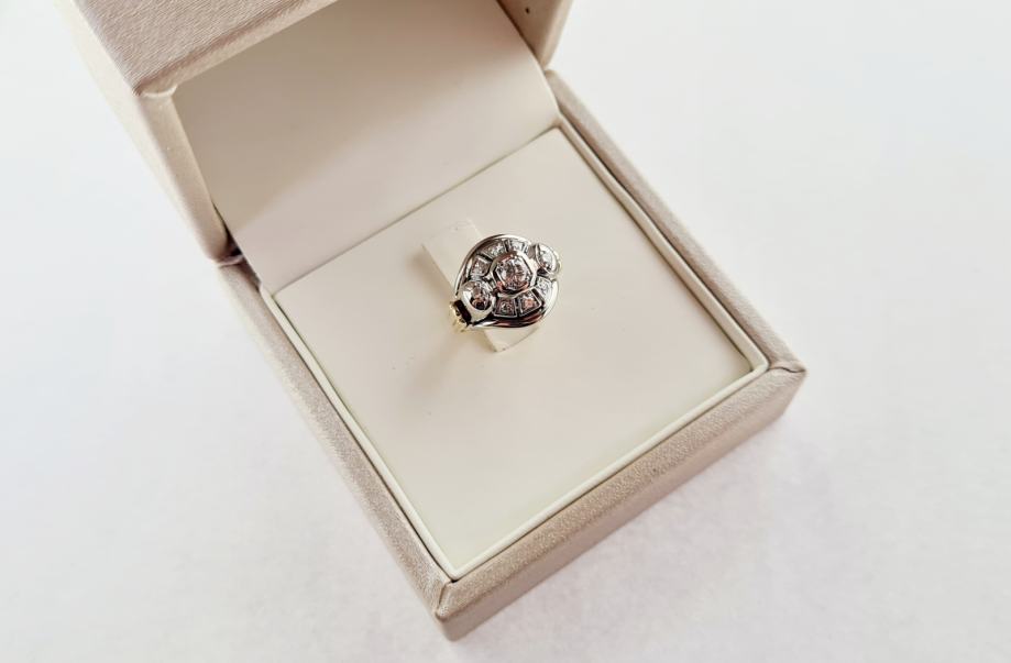 zlatni prsten sa dijamantima 14k 6,59g 0,45ct **do 24 rate** r1! - slika 2