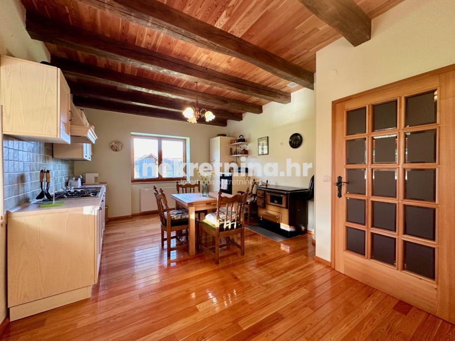 prodaja - samostojeća ladanjska vila / kuća - podgarić - 380m2 (prodaja) - slika 11