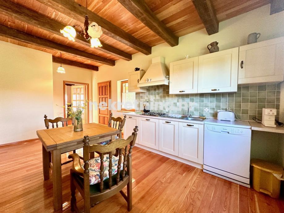 prodaja - samostojeća ladanjska vila / kuća - podgarić - 380m2 (prodaja) - slika 12