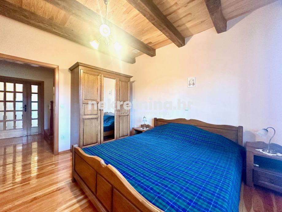 prodaja - samostojeća ladanjska vila / kuća - podgarić - 380m2 (prodaja) - slika 9