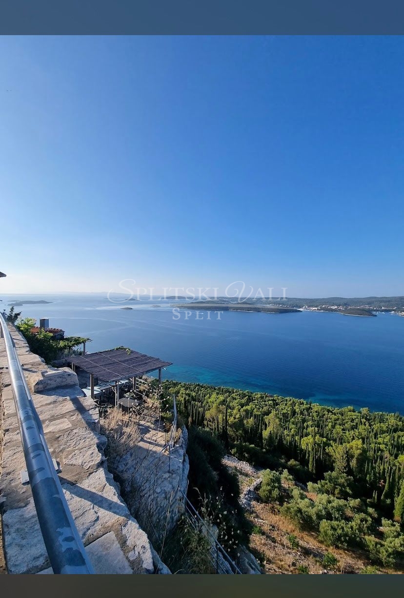 građevinsko zemljište s pogledom na more, 2134 m2 - slika 2