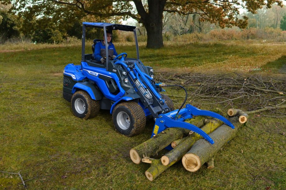 utovarivač multione 7.3 sa teleskopom i pogonom 4 x 4 - slika 4
